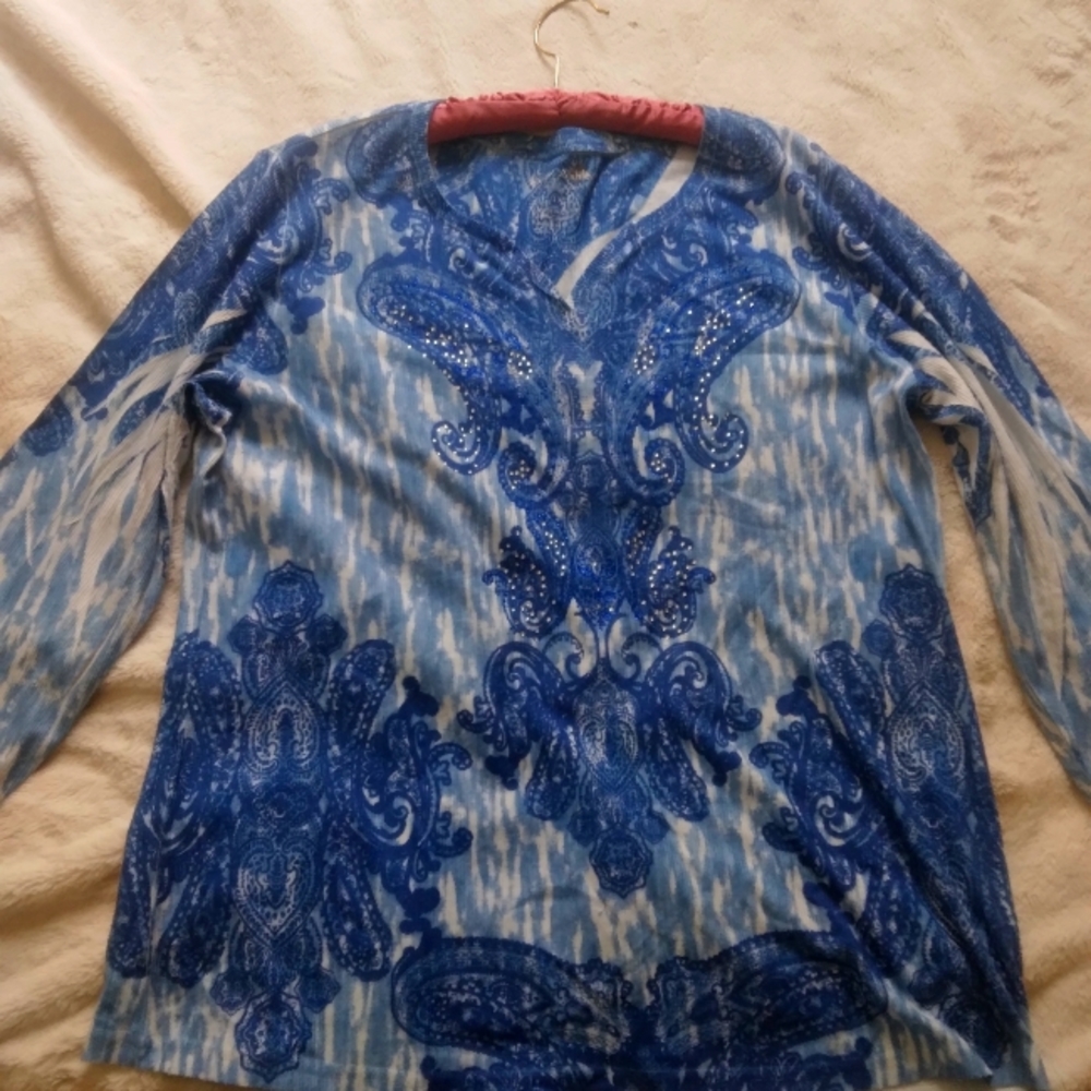 Jane Ashley long sleeve short